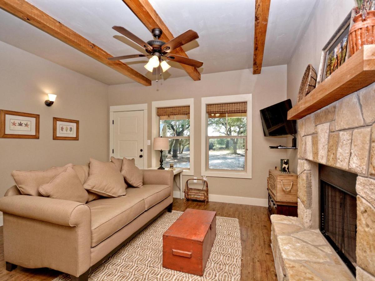 Cabins At Flite Acres - Texas Sage Wimberley Exterior foto