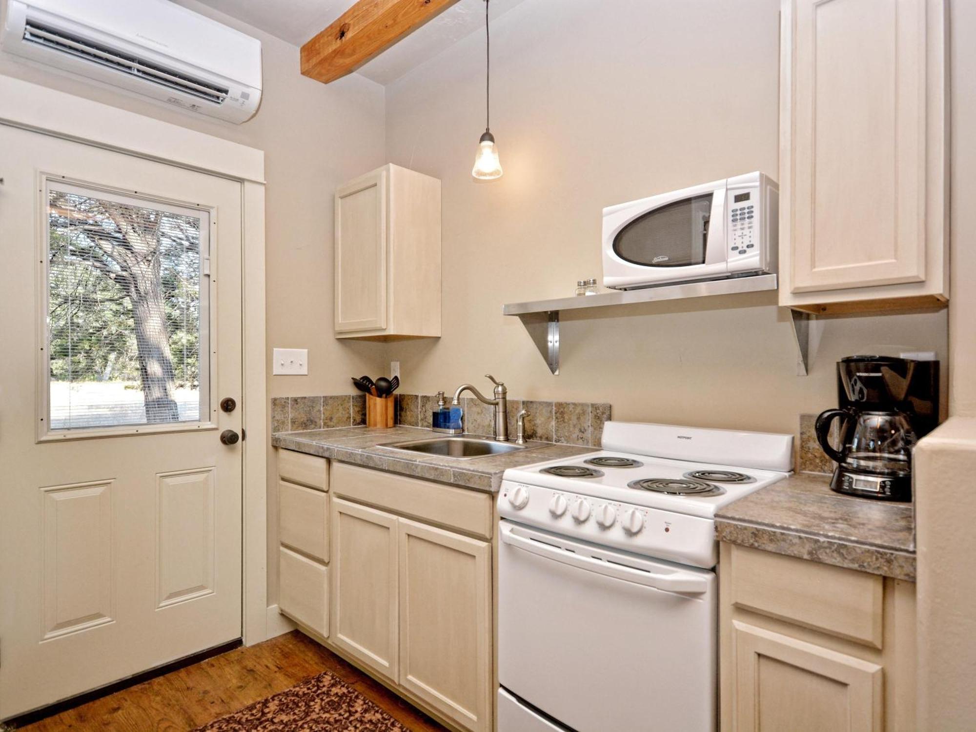 Cabins At Flite Acres - Texas Sage Wimberley Exterior foto